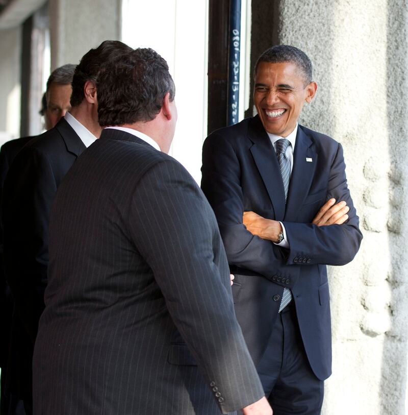 galleries/2013/05/28/barack-obama-and-chris-christie-s-jersey-shore-bromance-photos/obama-christie-2012-wtc2_sl80js