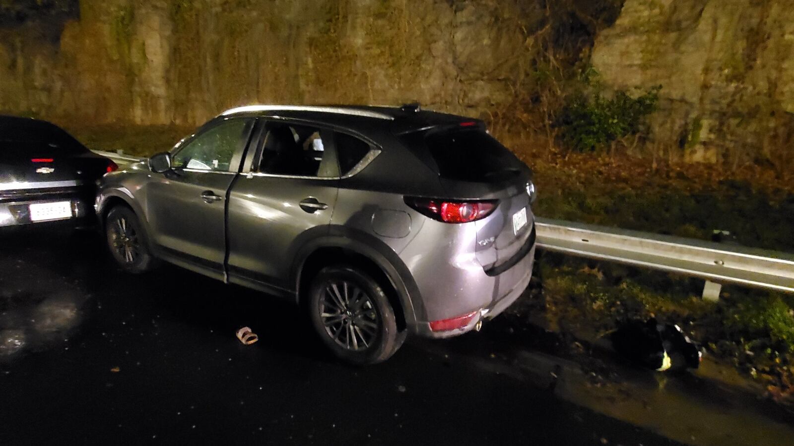 EoXvmnXXIAIq4B__btyczi