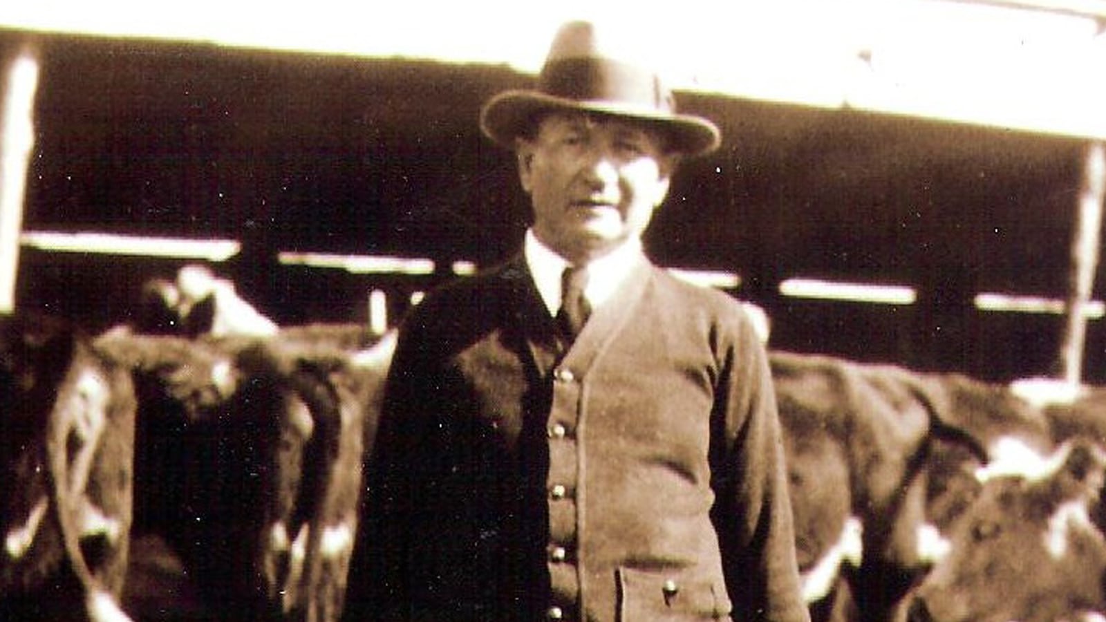 articles/2014/09/20/the-harness-maker-s-dream-the-unlikely-ranch-king-of-texas/140919-kotz-texas-tease_dhxzcm