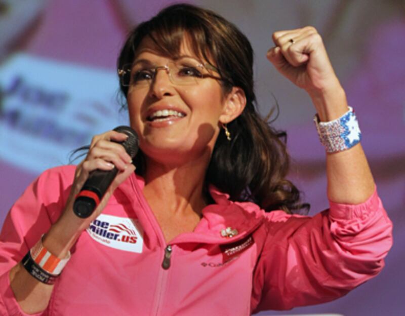 articles/2010/11/19/sarah-palins-new-book-america-by-heart/walshe-palin-book-tour_141947_wn3hw9