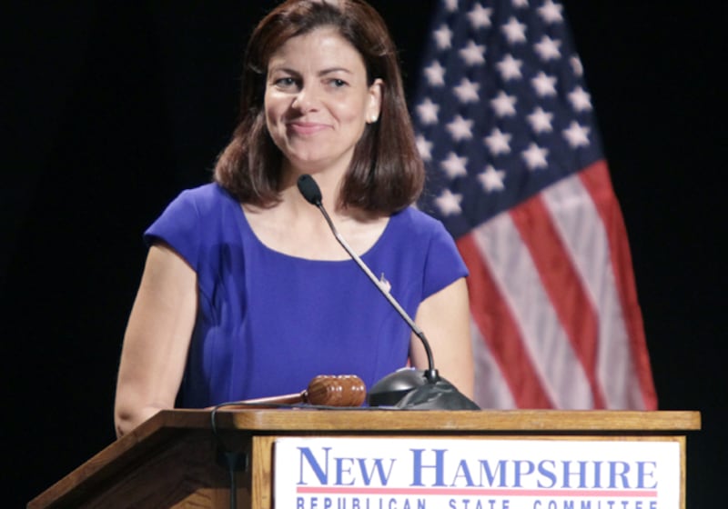 galleries/2010/10/03/15-races-dominated-by-the-tea-party/avlon-election-oracle---kelly-ayotte_nkw8if