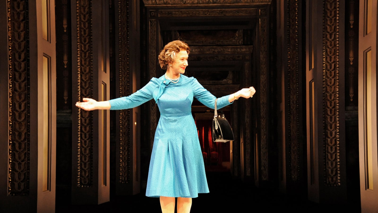 articles/2013/05/06/shut-the-f-up-dame-helen-mirren-s-regal-outburst/mirren_lhhwys
