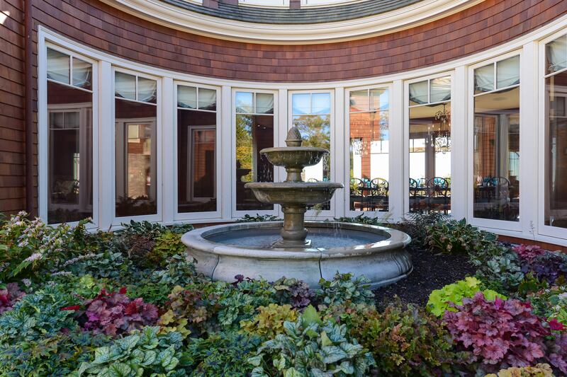 galleries/2014/09/06/omg-i-want-this-house-chatham-ma-photos/140903-omg-12_rao98r