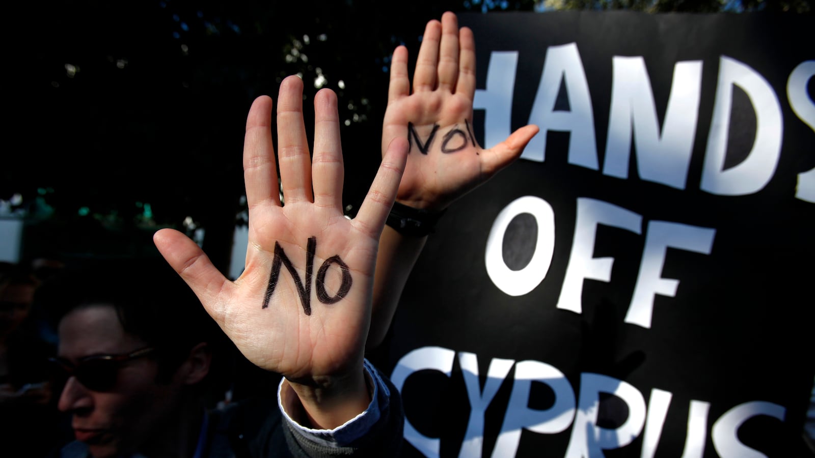 cheats/2013/03/19/cyprus-set-to-veto-bailout-tax/130319-cyprus-tax-vote-cheat_i6qelf