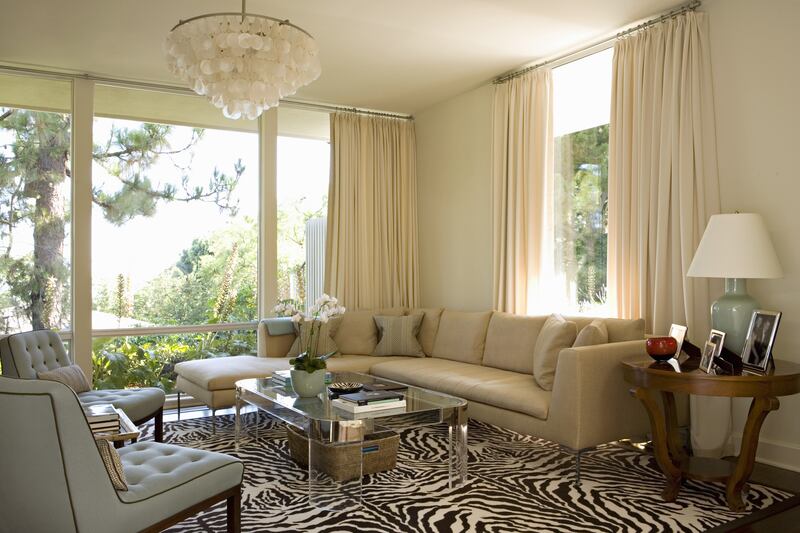 galleries/2013/06/28/omg-i-want-this-house-hollywood-hills-photos/130627-omg-house1_grj1hk