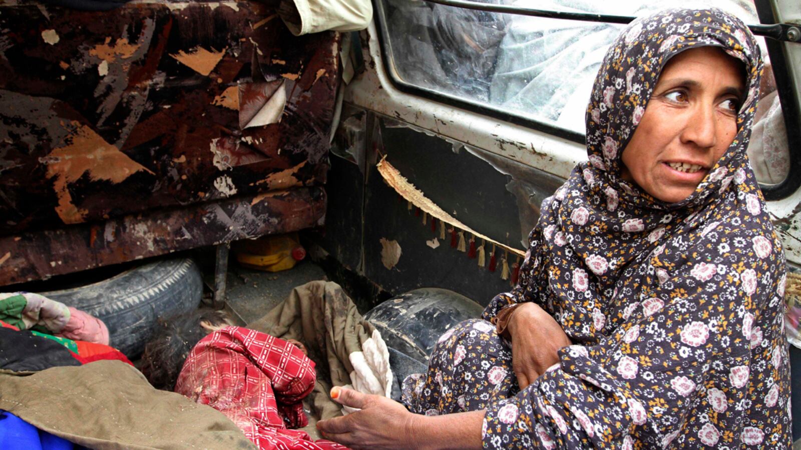 cheats/2012/03/26/bales-charged-in-unborn-child-s-death/bales-charged-unborn-death-cheat_mc25ky