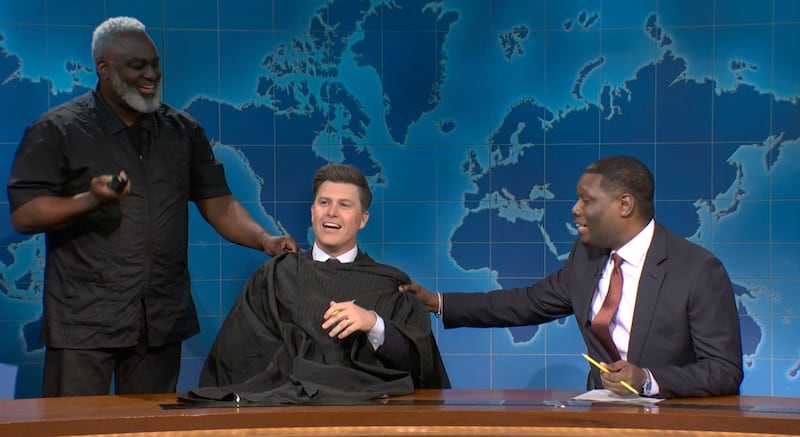 SNL, Colin Jost preparing to get his head shaved.