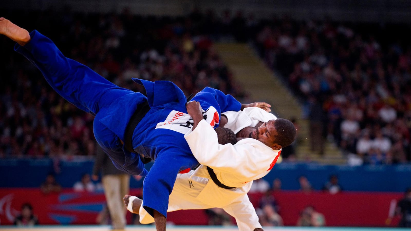 articles/2016/09/05/how-dartanyon-crockett-fought-his-way-to-rio/160904-Fenn-Dartanyon-Crockett-tease_ohhnnk