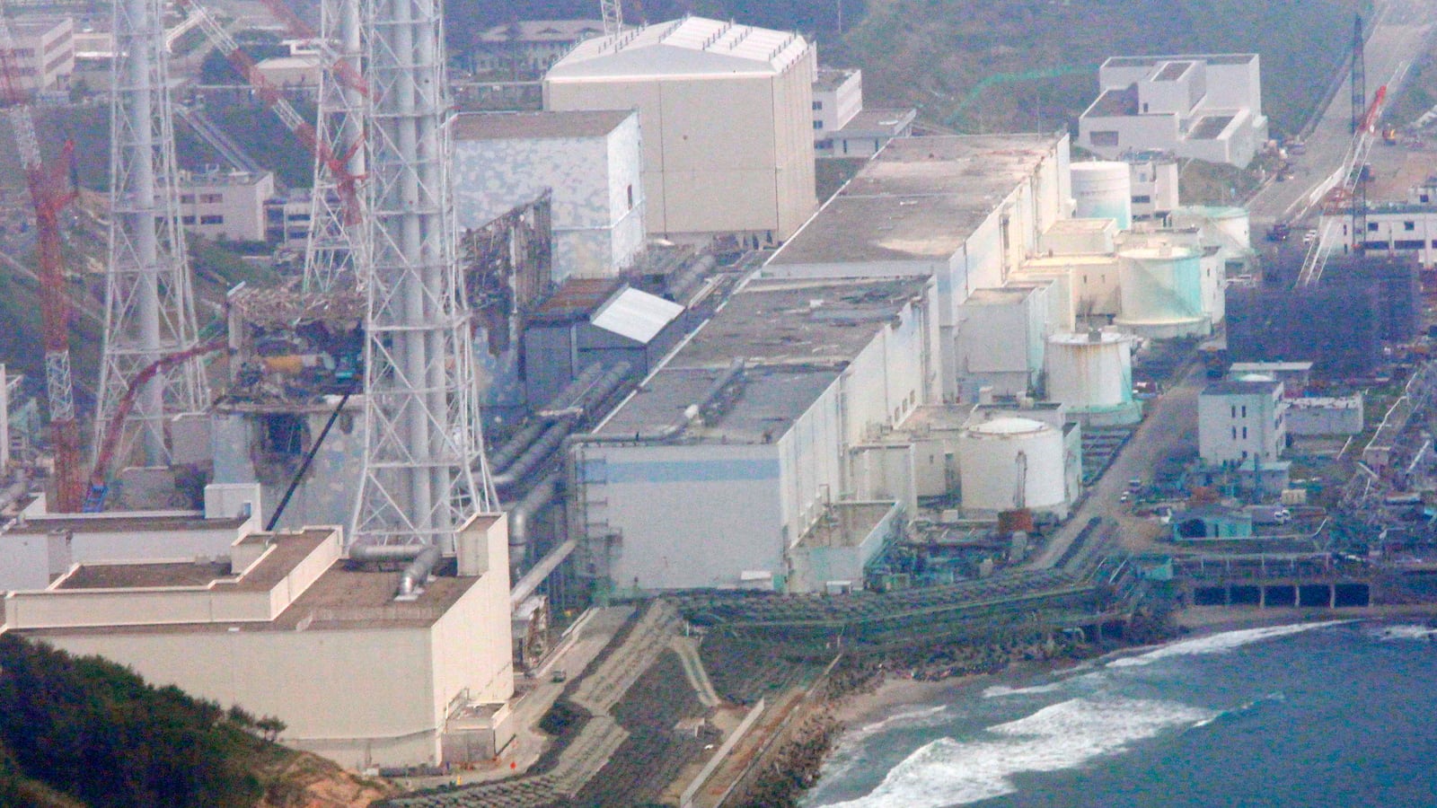 cheats/2014/02/25/fukushima-radiation-nears-u-s/130821-Fukushima-cheat_eqevr6