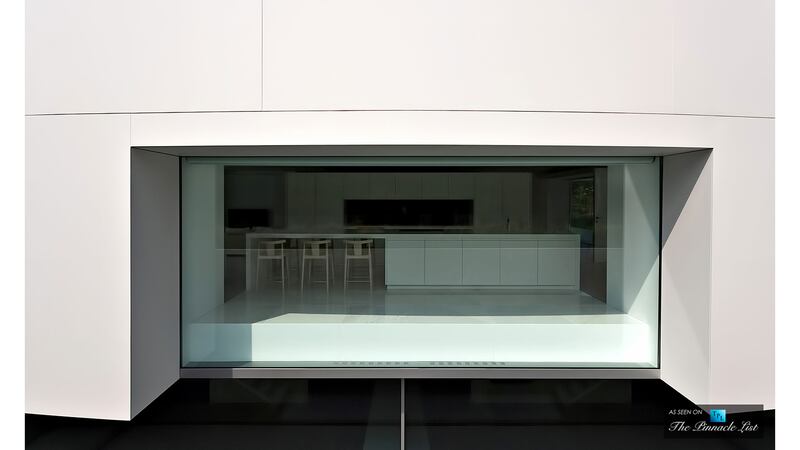 171230-mcnearney-omg-i-want-this-house-casa-bilant-09_ncxm53