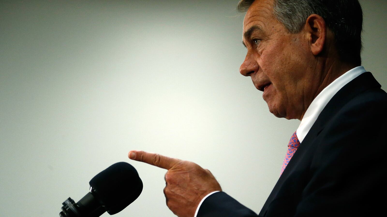 cheats/2014/06/10/house-unanimously-orders-vet-care-reform/140610-john-boehner-cheat_ueswjb