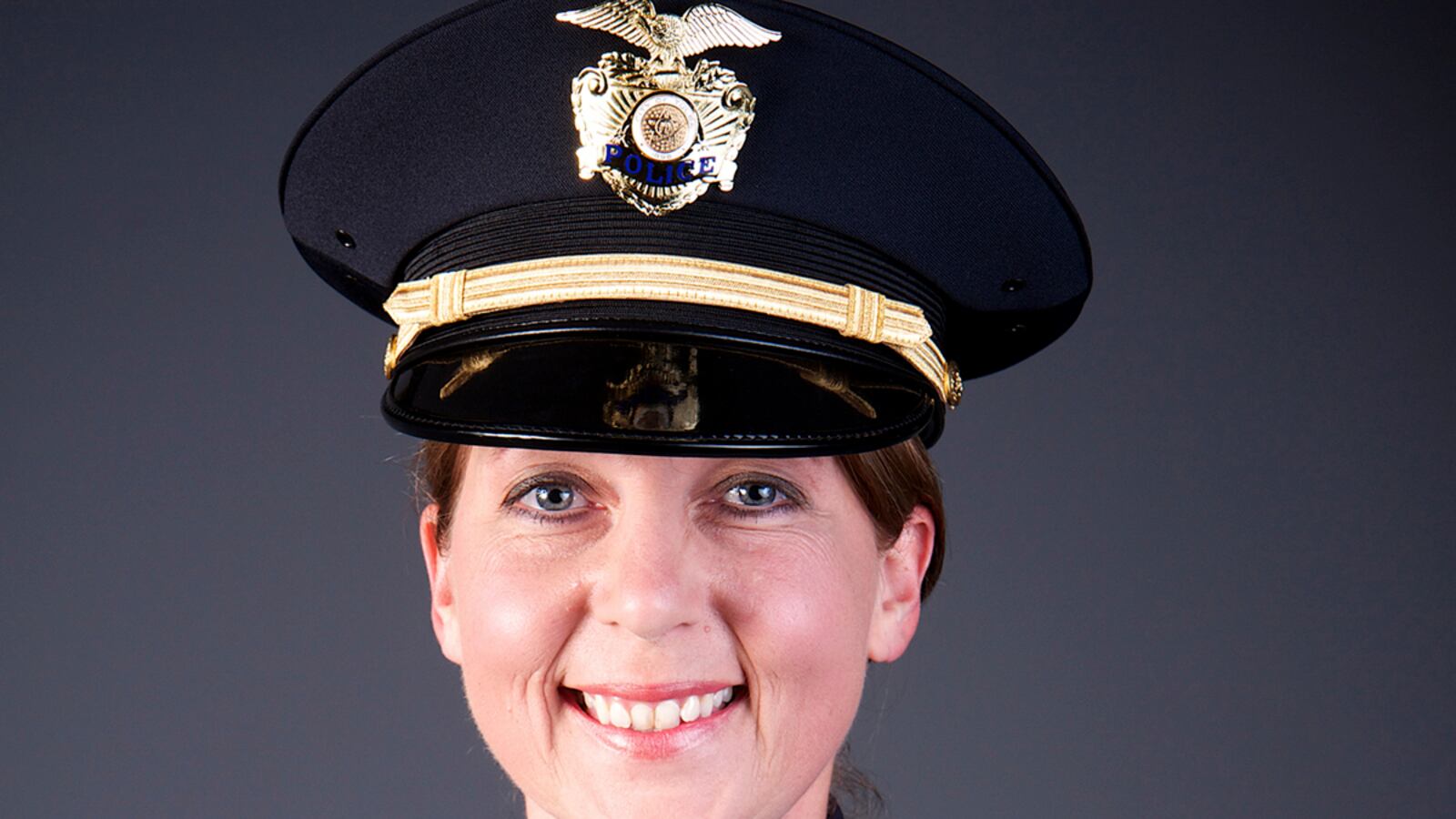 cheats/2016/09/23/tulsa-officer-arrested-freed-on-bond/160923-betty-shelby-tulsa-pd-cheat_iyovhu