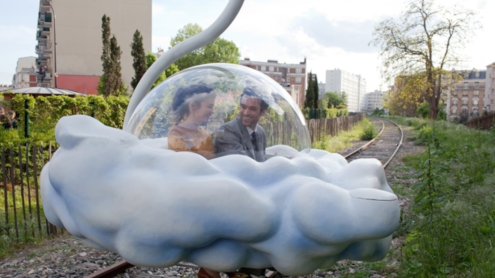 articles/2014/07/20/michel-gondry-on-mood-indigo-kanye-west-and-the-10th-anniversary-of-eternal-sunshine/140718-stern-mood-indigo-tease_albsxb