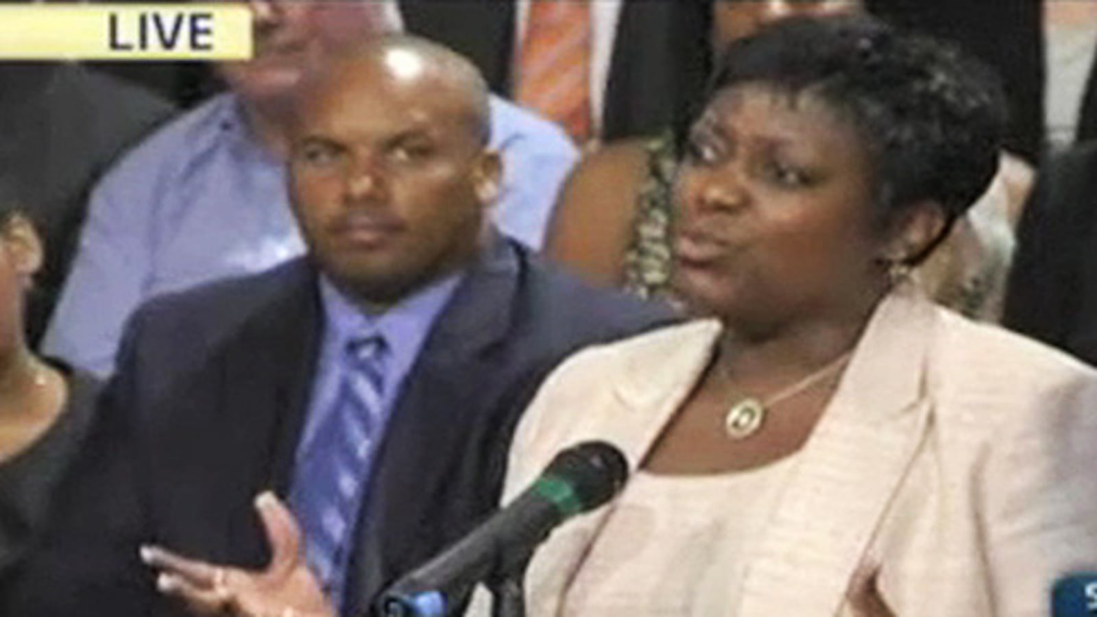 videos/2010/09/20/exhausted-of-defending-mr-president/exhausted-defending-obama_eva7bp