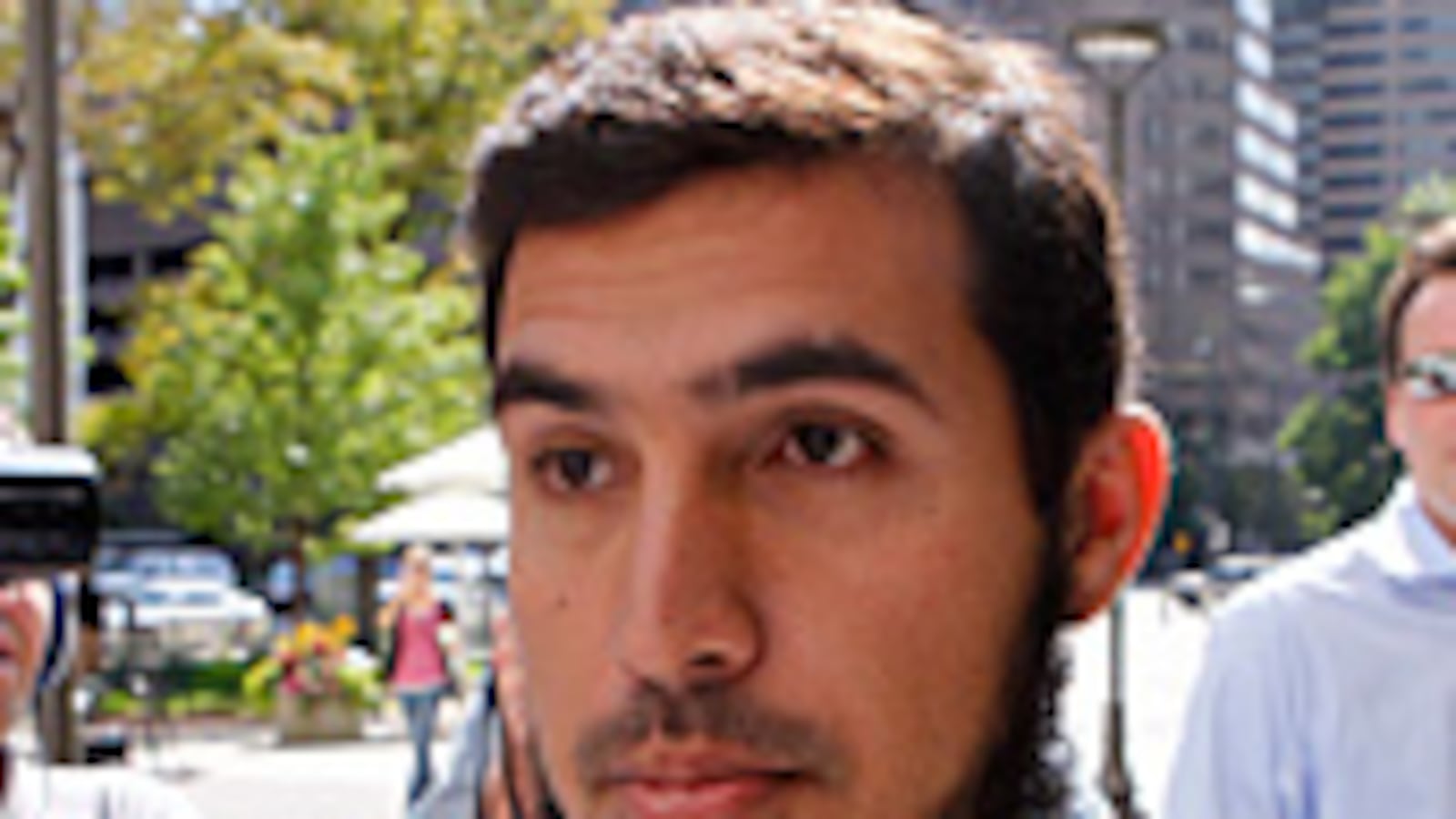 articles/2009/09/29/getting-better-at-busting-terrorists/greenberg-zazi_52849_fpmigi