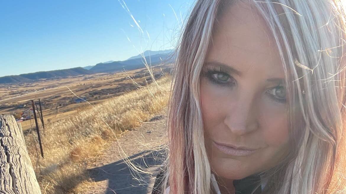 255972477_10224039849975476_3859672797648730307_n_nt4zq2