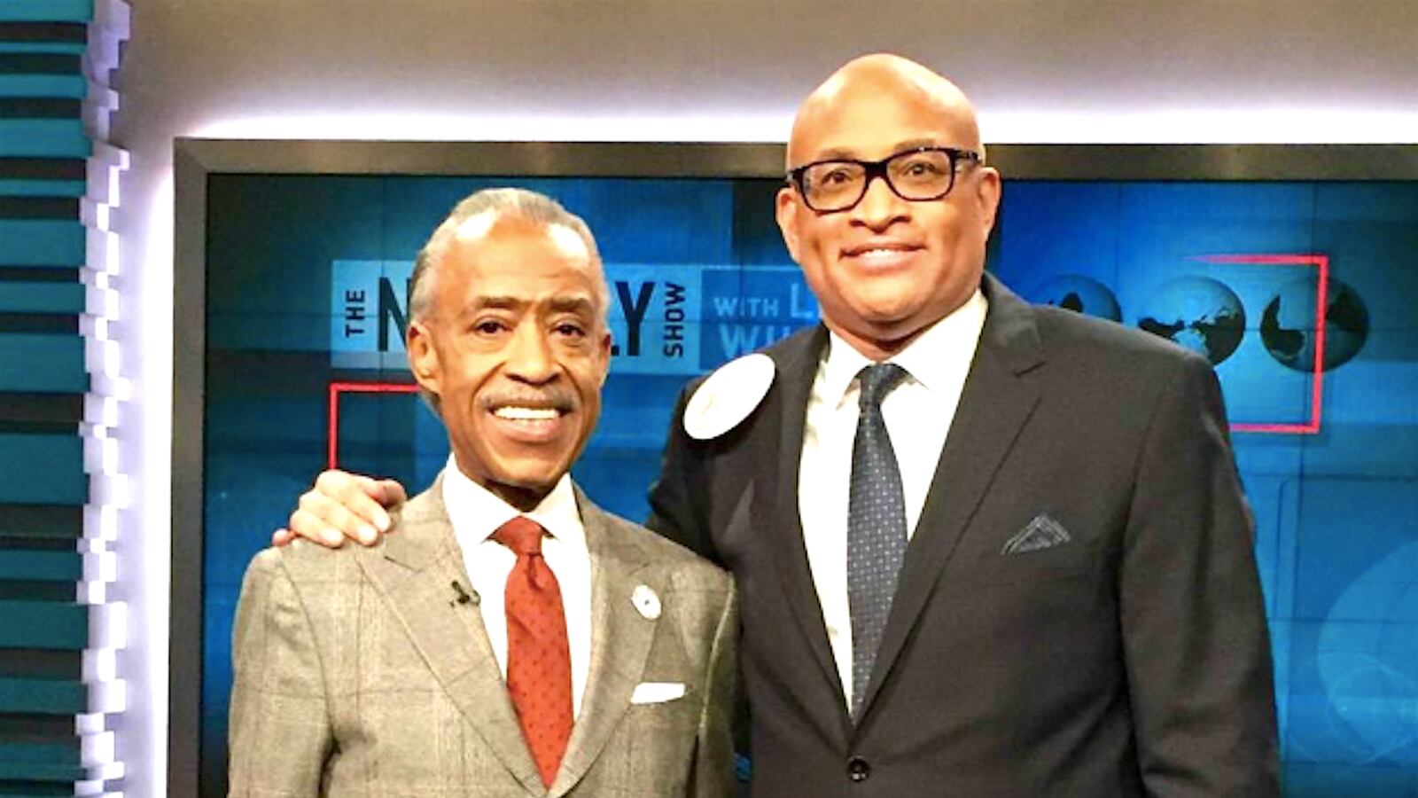 articles/2016/02/24/al-sharpton-and-larry-wilmore-mock-hillary-and-bernie-s-black-voter-pandering/160223-wilstein-wilmore-tease_o1iyhb