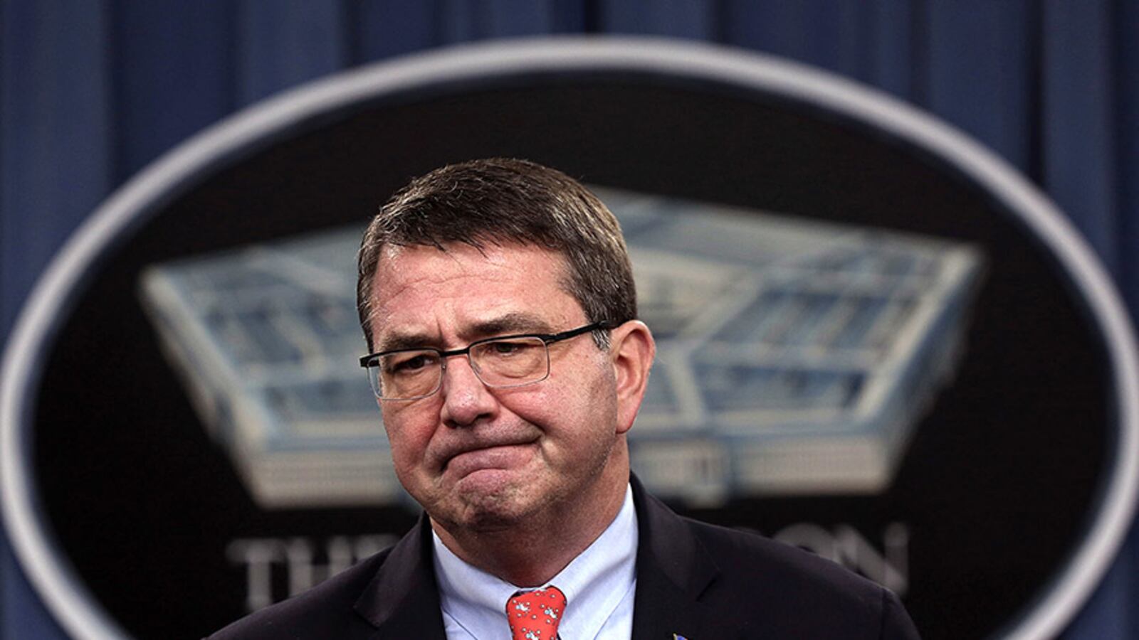 articles/2014/12/02/ashton-carter-the-wonk-who-would-lead-the-pentagon/141202-mak-harris-carter-tease_ucl61c