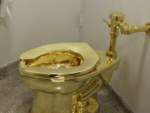 Two Men Found Guilty of Stealing Golden Toilet Worth $6Million From British Palace Where Churchill Was Born