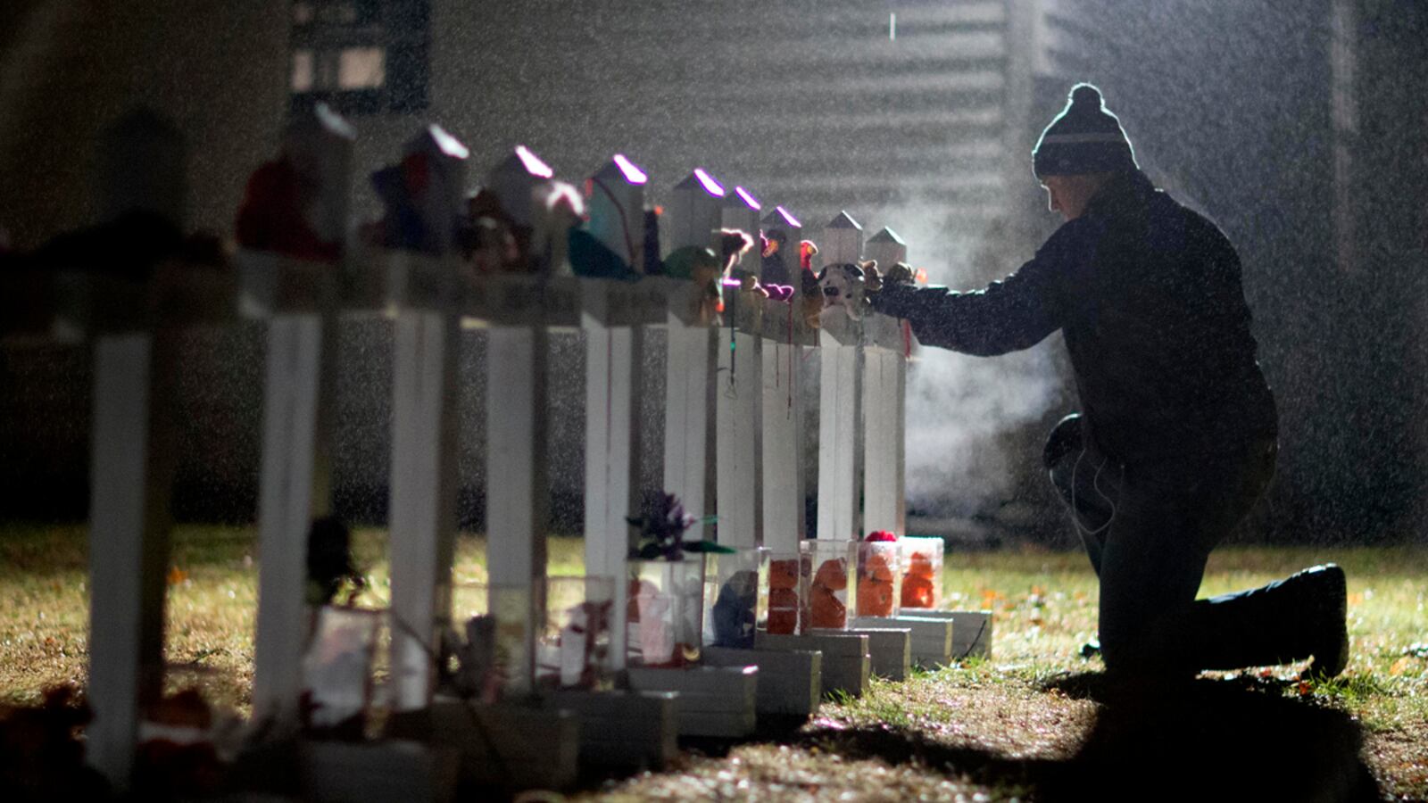 cheats/2012/12/18/adam-lanza-destroyed-hard-drive/lanza-computer-newtown-cheat_xkt2o7