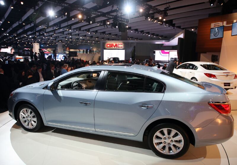 galleries/2010/11/19/la-auto-show/la-auto-show---buick-lacrosse_f90fd1