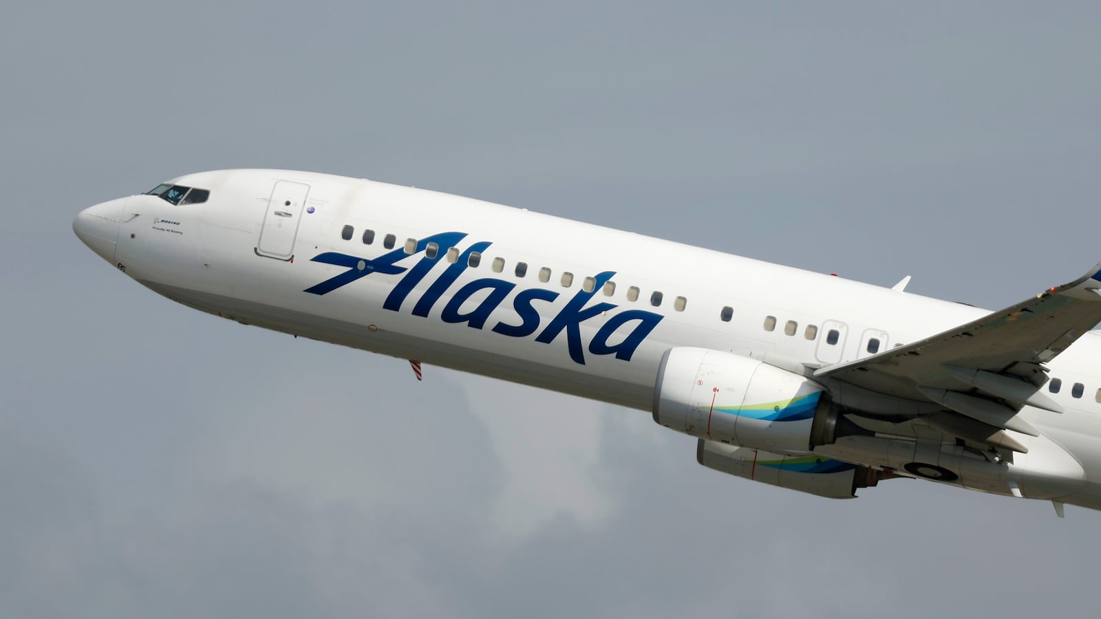 LOS ANGELES, CALIFORNIA - MARCH 30: An Alaska Airlines Boeing 737 airplane departs Los Angeles International Airport en route to Washington D.C. on March 30, 2025 in Los Angeles, California. (Photo by Kevin Carter/Getty Images)