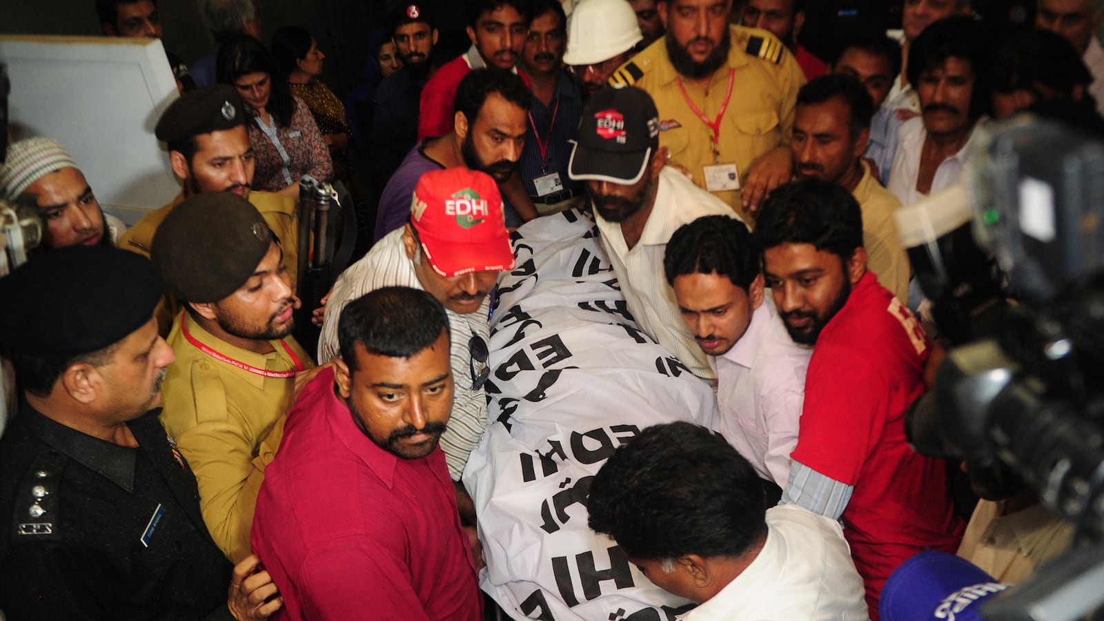 cheats/2013/05/19/pakistani-politician-shot-dead/130519-pakistan-assassination-cheat_ltsnow