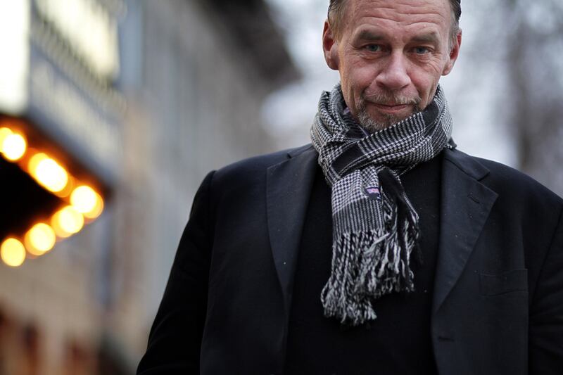 galleries/2015/12/31/the-deaths-that-shook-the-world-in-2015/151229-10year-carr_cg0tmq