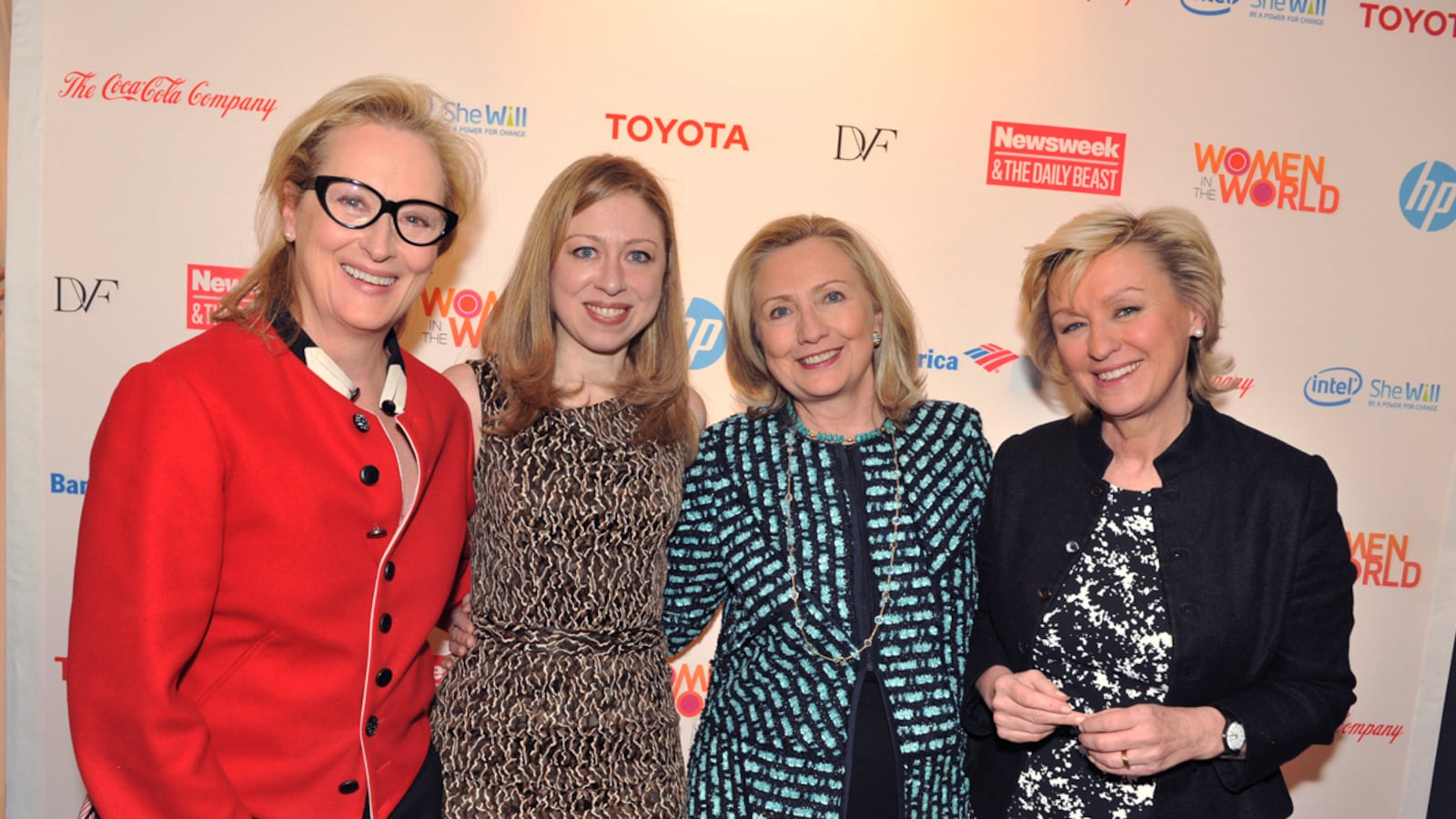 articles/2012/03/10/meryl-streep-to-play-hillary-clinton/clinton-streep-brown-witw-day3_glwcjq