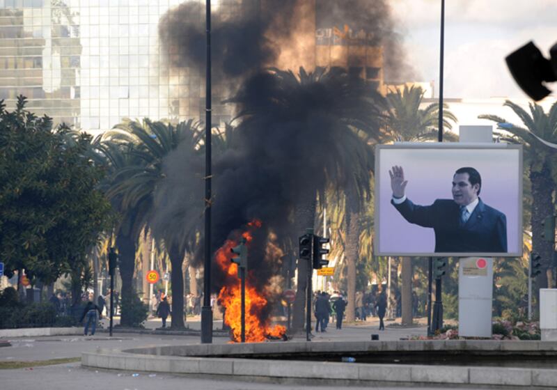 galleries/2011/01/15/tunisia-riots/tunisia-riots-1_a1fyqi