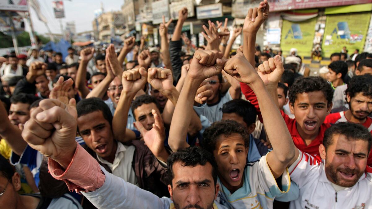 articles/2011/09/02/yemen-s-president-ali-abdullah-saleh-clings-to-power-while-opposition-dithers/yemen-revolution-finn_sn7upb