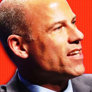 181114-briquelet-avenatti-tease-3_mj9csp