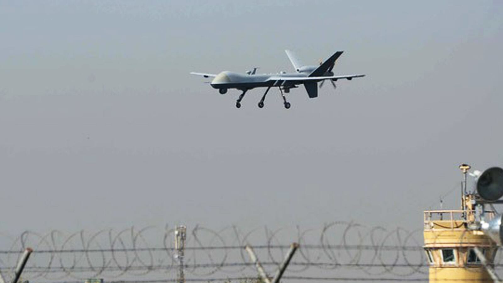 cheats/2016/08/06/white-house-releases-drone-playbook/160806-Drone-playbook-cheat_hlxh8j