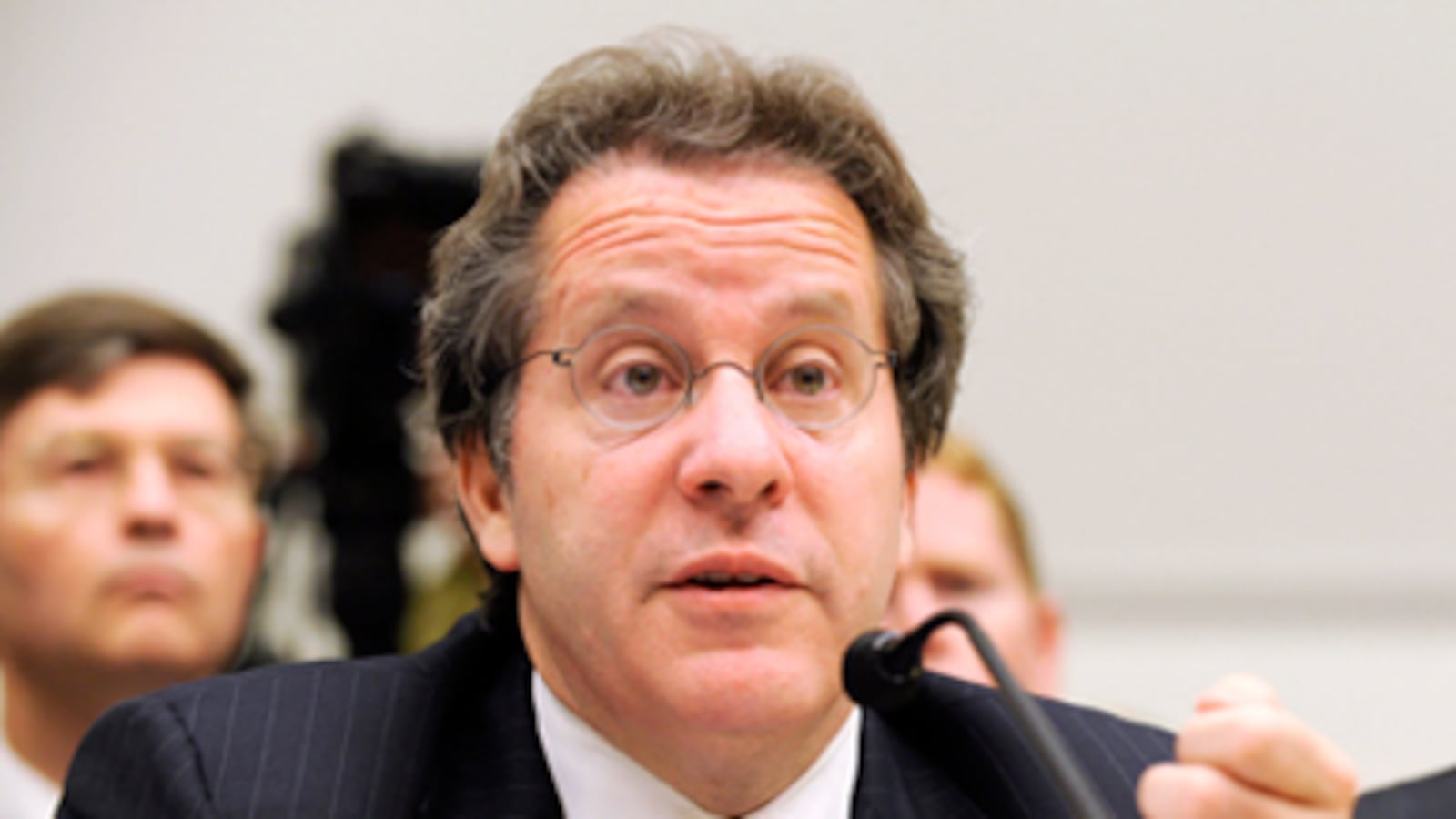 articles/2011/05/19/debt-ceiling-drama-white-house-point-man-gene-sperlings-bid-for-republican-votes/grove-gene-sperling_180780_jhdgs5