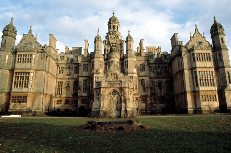 galleries/2012/02/05/famous-castles-and-mansions-in-movies-photos/movie-mansions-belvoir-castle_cufmsv