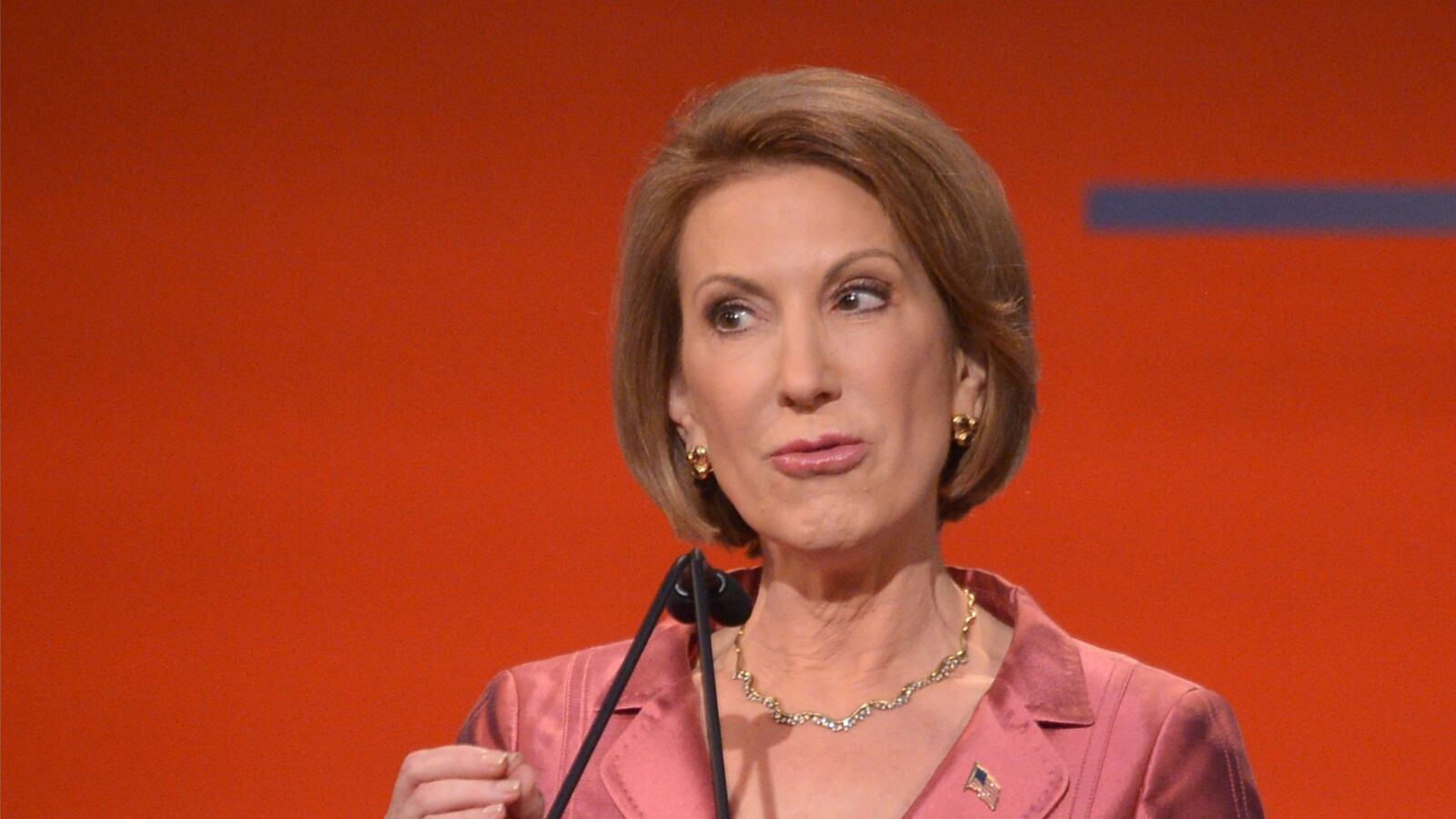 cheats/2015/08/06/fiorina-bashes-trump-for-clinton-call/150806-carly-fiorina-cheat_xvksow