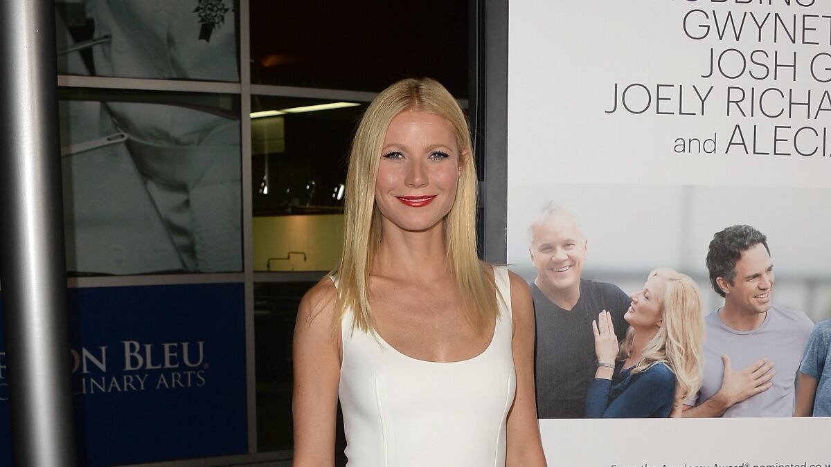 articles/2013/10/18/details-behind-gwyneth-paltrow-s-vanity-fair-feud-katy-perry-leaks-new-album/gwyneth_paltrow_tease_rtw9q9