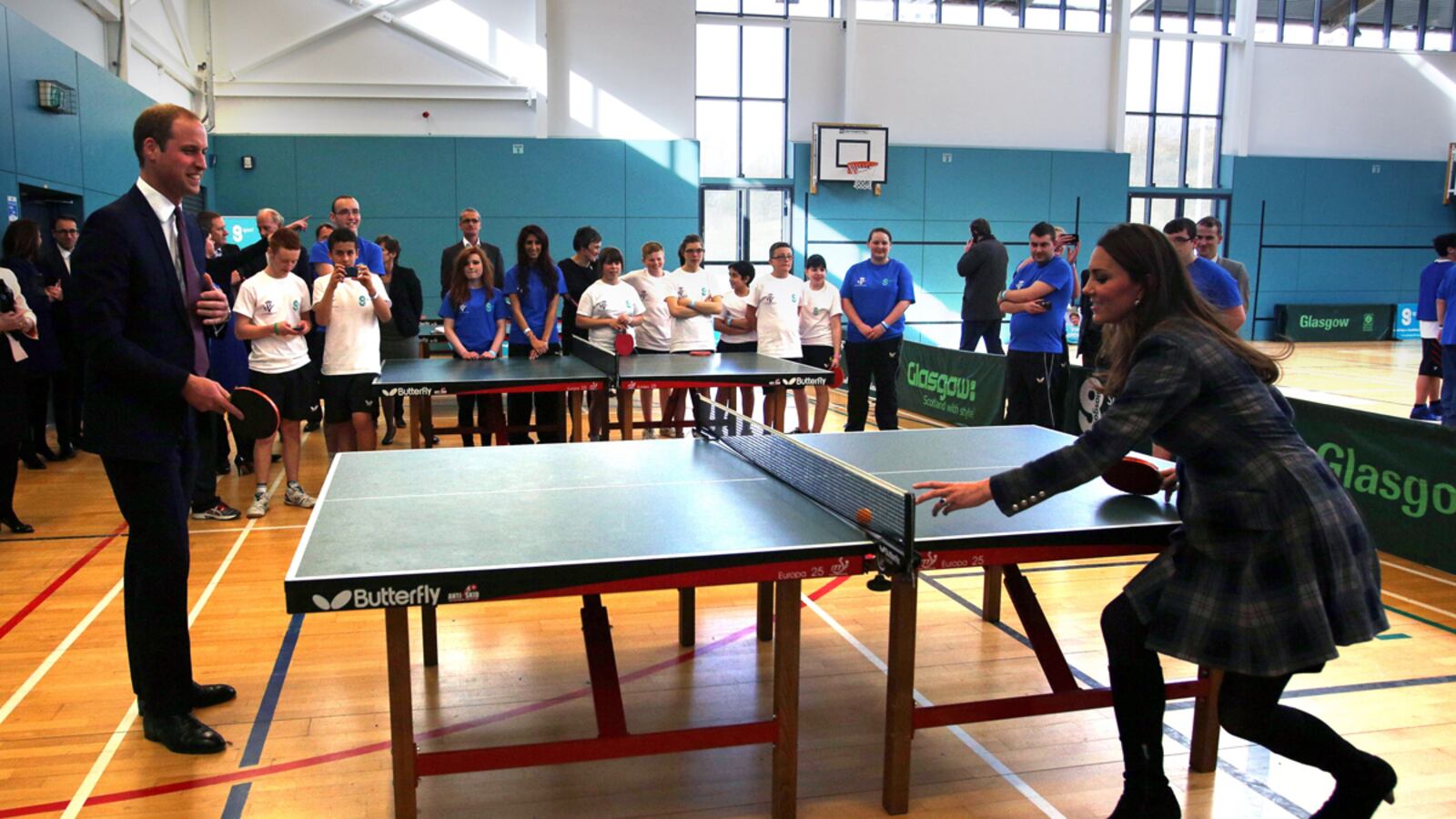 articles/2013/04/05/video-william-and-kate-play-ping-pong/will-kate-ping-pong_axbvgn