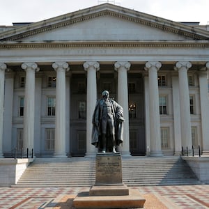 181015-deficit-grew-tax-cuts-cheat_oerkbg