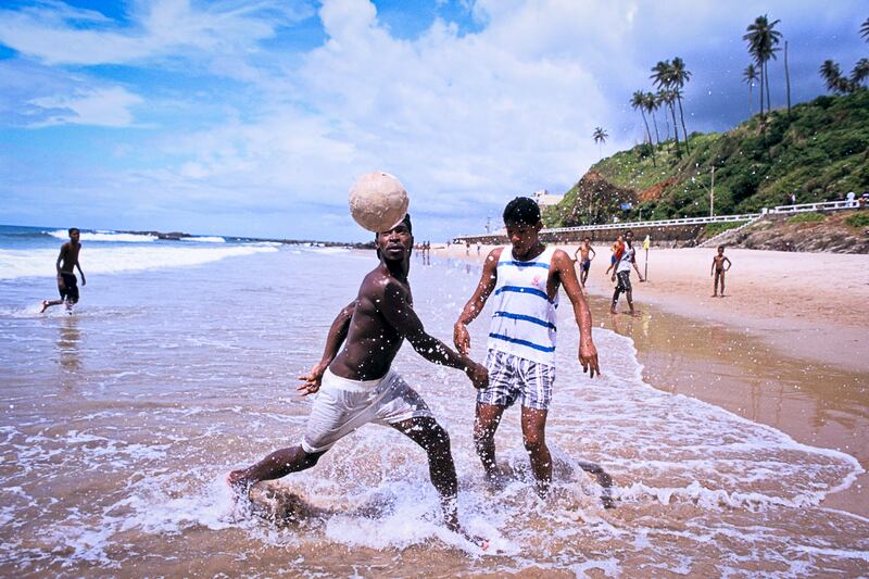 galleries/2014/06/06/goooaaal-soccer-obsession-around-brazil-photos/140606-brazil-soccer5_g1hcyr