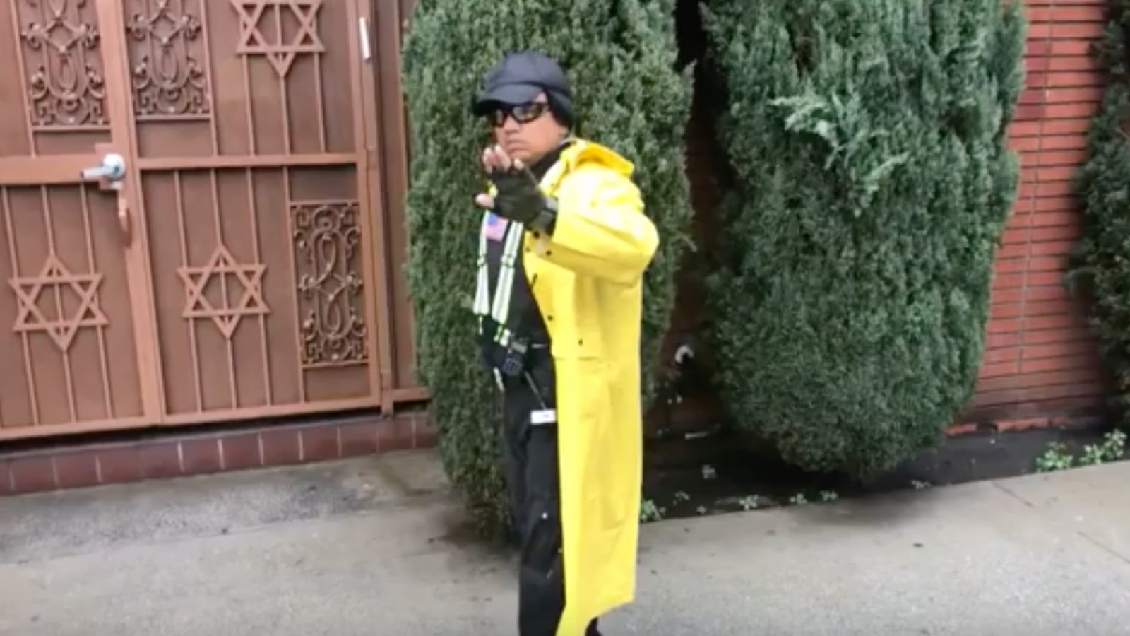 190214-L-A-Synagogue-shooting-tease_qhhvsk