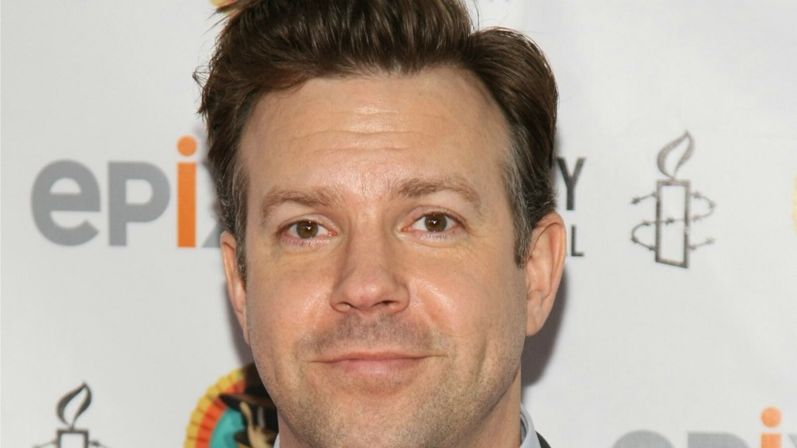 cheats/2012/08/09/playing-mitt-not-enough-to-keep-sudeikis-at-snl/jason-sudeikis-romney-cheat_qmmcsq