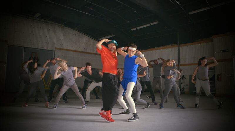 articles/2013/09/24/comedians-for-diplomacy-give-peace-a-dance/maz-elon-dance-openz_nb4gjs