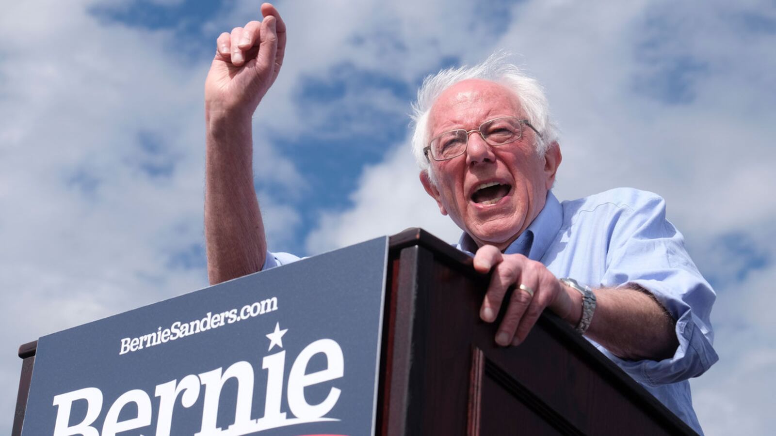 200301-sadeghi-bernie-lifeline-hero_vgansa