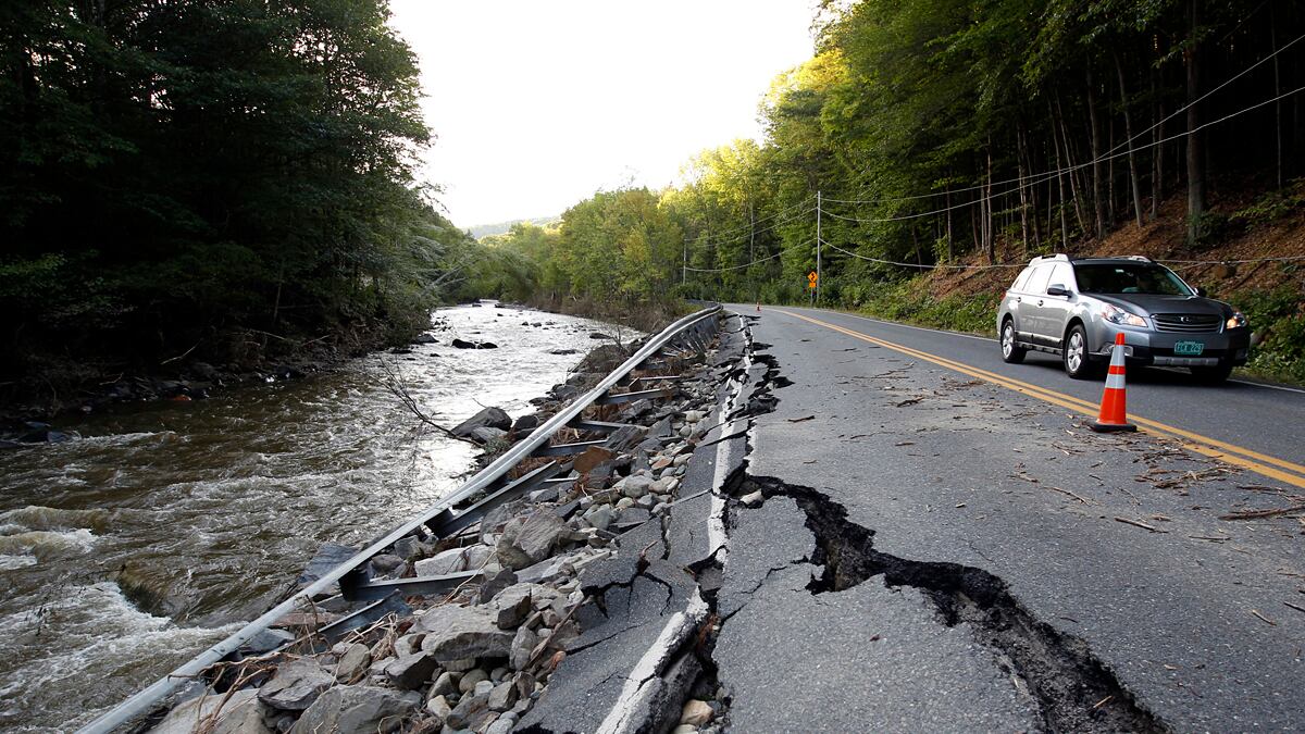 cheats/2011/09/10/white-house-asks-for-5b-disaster-aid/vermont-flooding-damage-box_pcpdy7