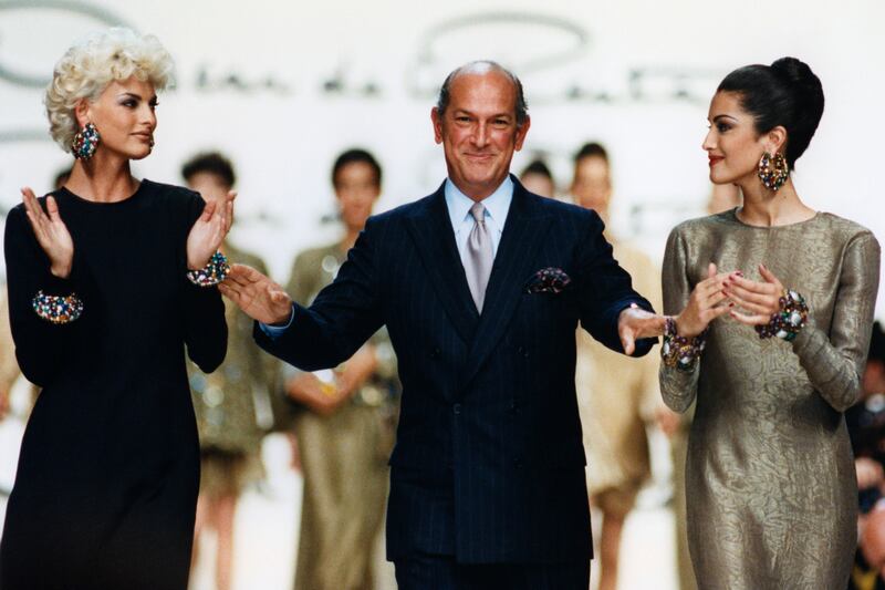 galleries/2014/10/21/oscar-de-la-renta-dead-at-82-his-life-in-photos/141020-oscar-gal-tease_jkshca