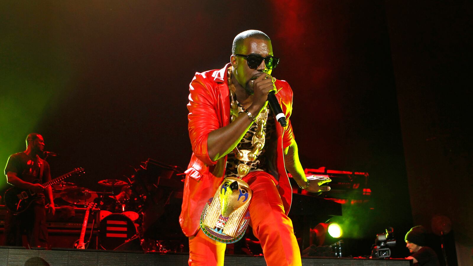 cheats/2013/07/18/jay-z-drops-hyphen/kanyewest_sgymel