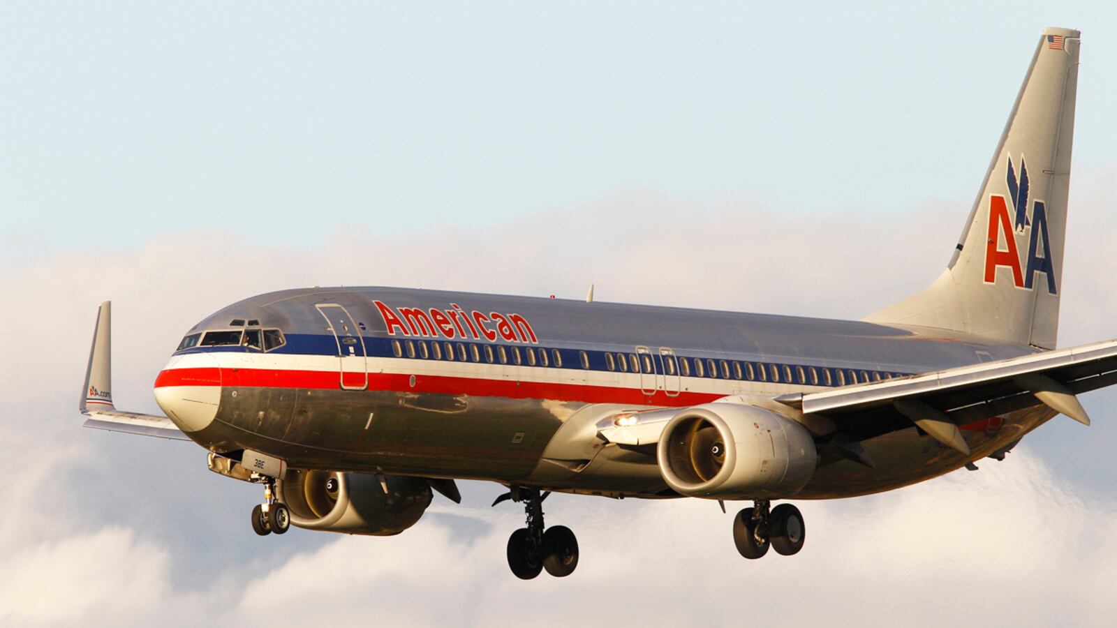 cheats/2012/10/04/american-airlines-cancels-flights/riskiest-airlines-american_irxtrb