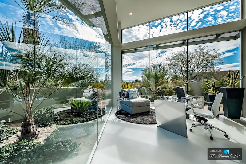 180213-mcnearney-omg-i-want-this-house-ranch-mirage-10_ia1hzv