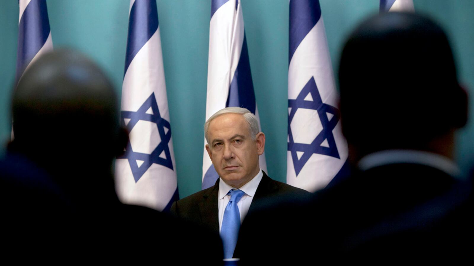 articles/2013/01/04/former-shin-bet-chief-slams-benjamin-netanyahu-ehud-barak-over-iran/ephron-chief-slams-bibi-tease-embed_qc5pso